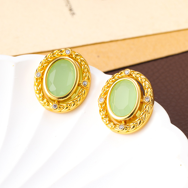 Oval Inlaid Jade Simple Stud Earrings