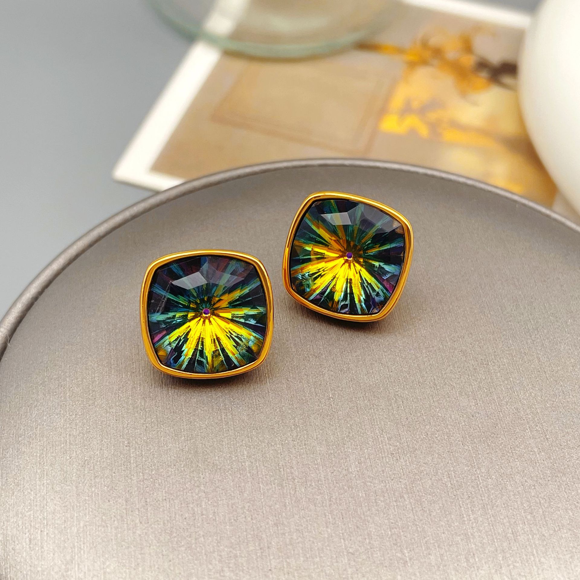 Sugar Cube Crystal Simple Stud Earrings