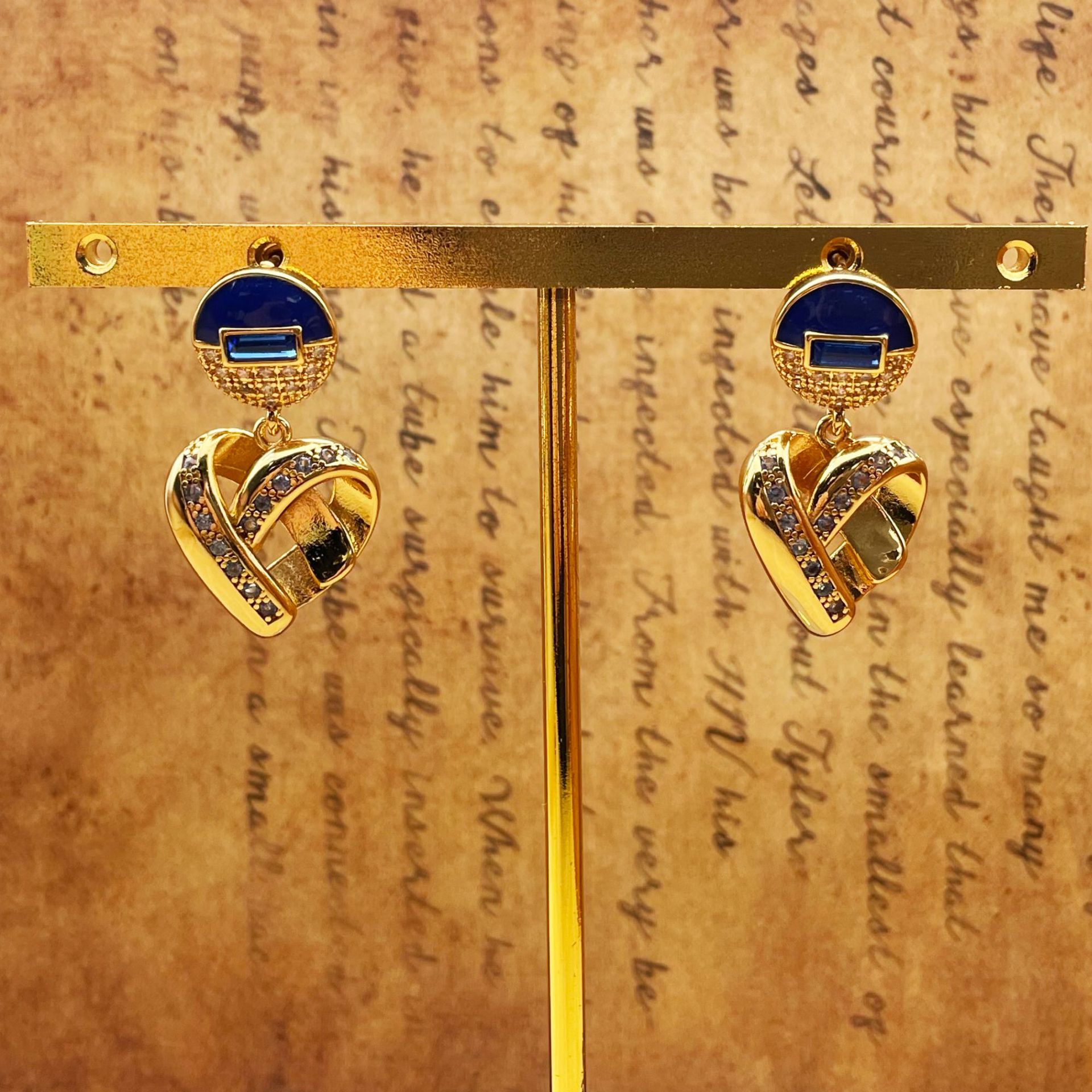 Three-dimensional Hollow Line Love Inlaid Earrings