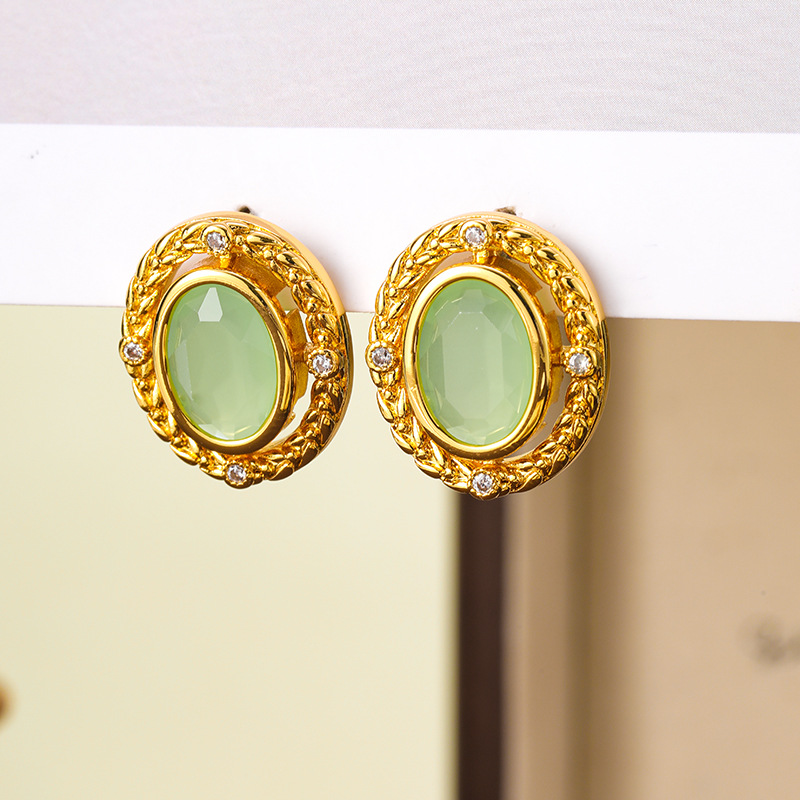 Oval Inlaid Jade Simple Stud Earrings