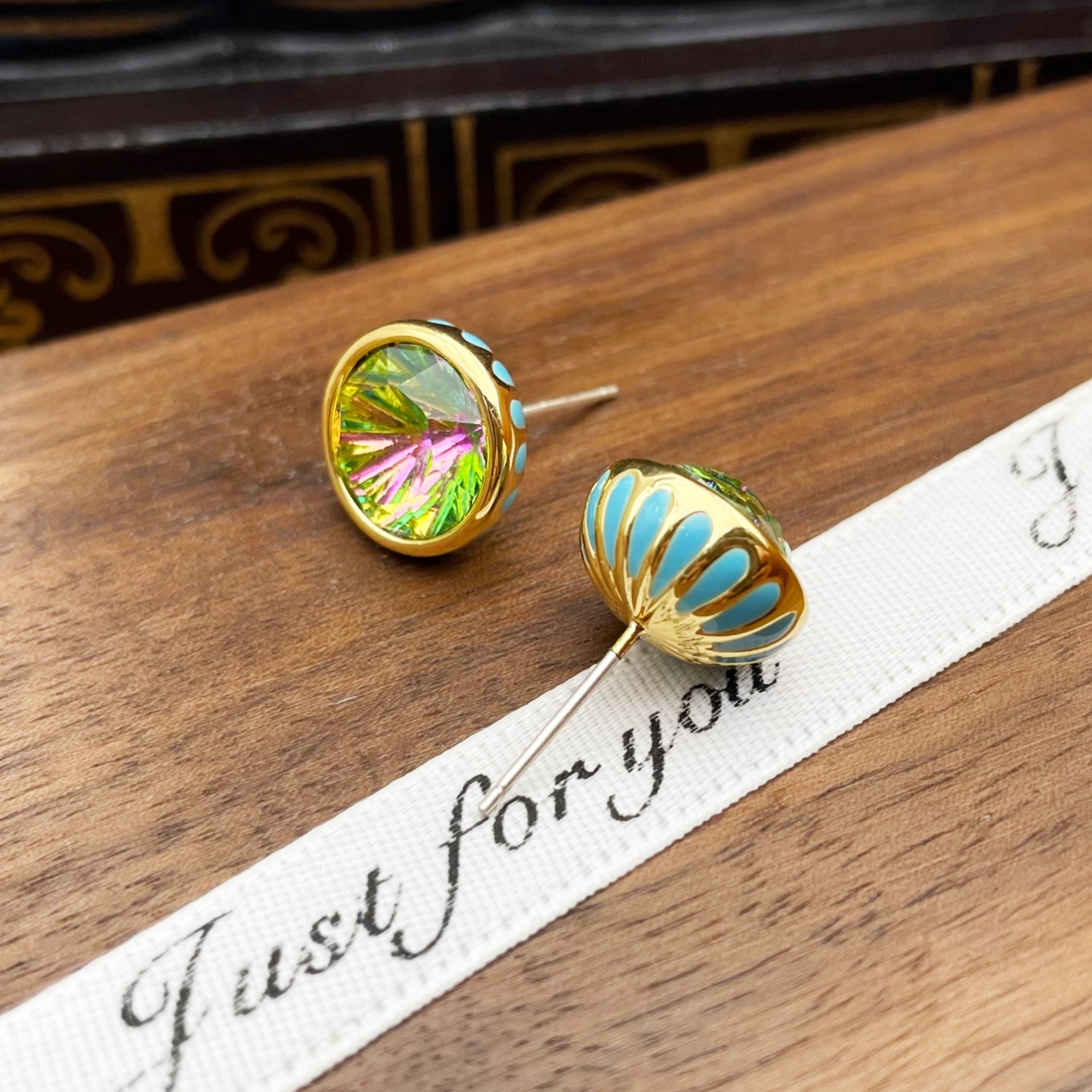 Daisy Pattern Enamel Stud Earrings