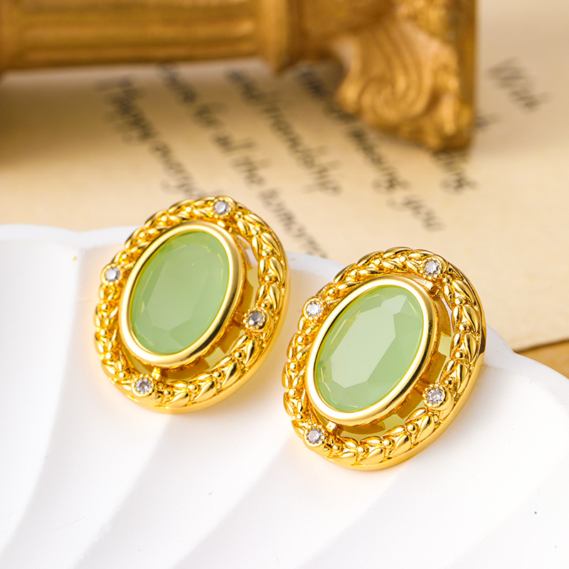 Oval Inlaid Jade Simple Stud Earrings