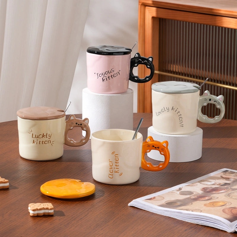 Charming Ceramic Letter Mug for Everyday Use | Home & Kitchen>Mugs & Drinkware>Ceramic Mugs