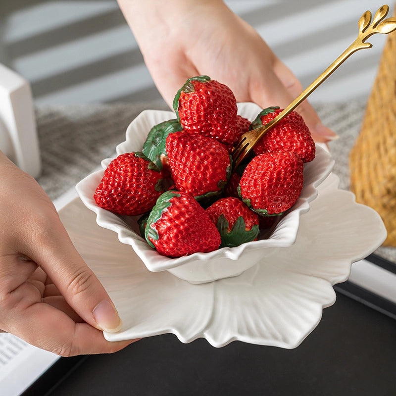 Simulation Large PU Strawberry Fruit Model for Camping Shooting Props | Home Decor Ornaments