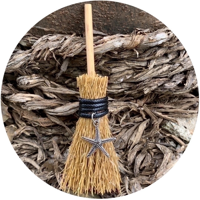 Wooden Broomstick with Pastoral Plant Design|Home Decor Accessories