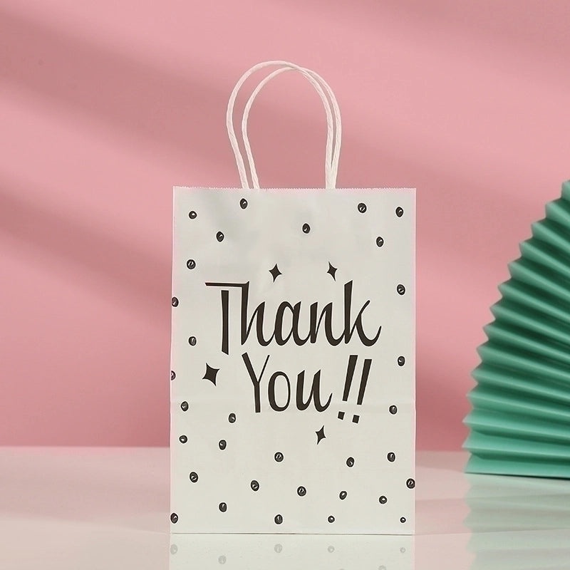 Thanksgiving Heart-Shaped Kraft Paper Gift Bags for Party Favors | Party Supplies