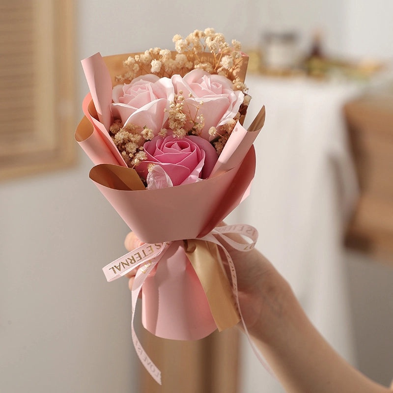 Elegant Casual Women's Floral Dried Artificial Flower Accessory|Fashion Jewelry