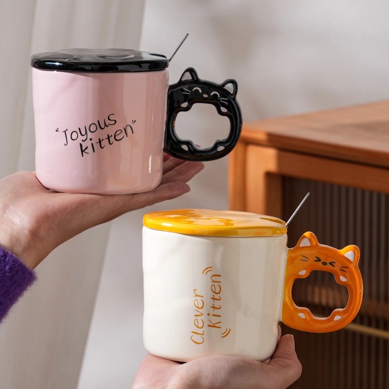 Charming Ceramic Letter Mug for Everyday Use | Home & Kitchen>Mugs & Drinkware>Ceramic Mugs