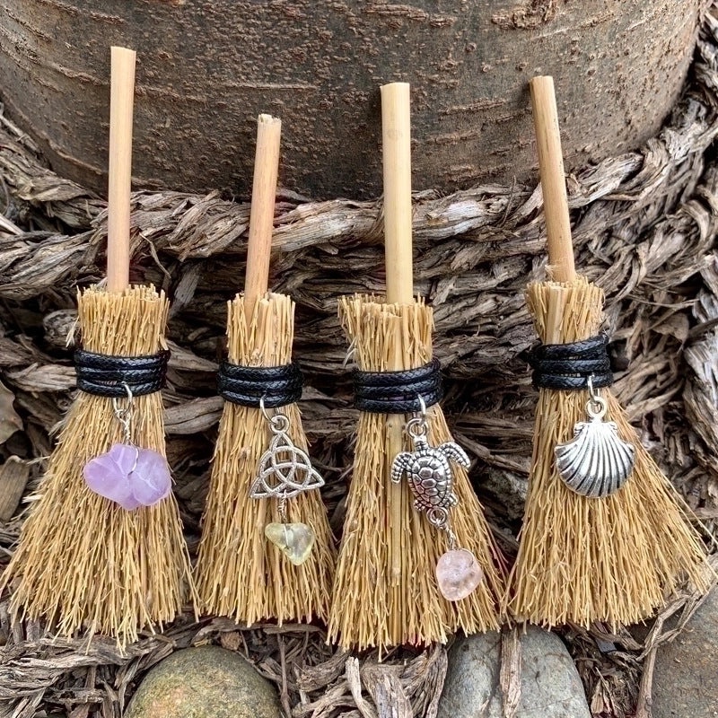 Wooden Broomstick with Pastoral Plant Design|Home Decor Accessories