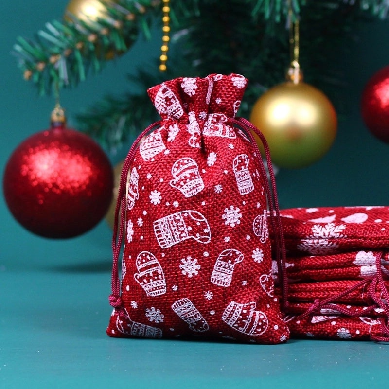 50 Pieces Christmas Party Gift Bags with Tree and Star Designs | Holiday Gift Wrapping Supplies