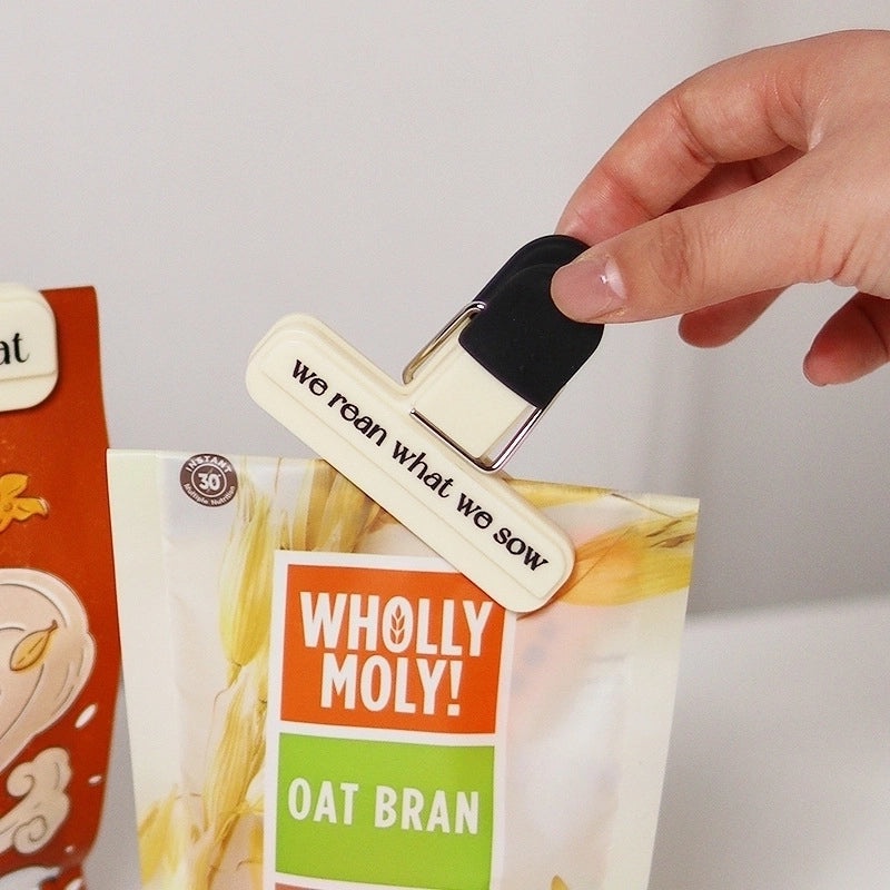 Durable Plastic Clothes Pins in Solid Colors for Everyday Use|Home & Living Accessories