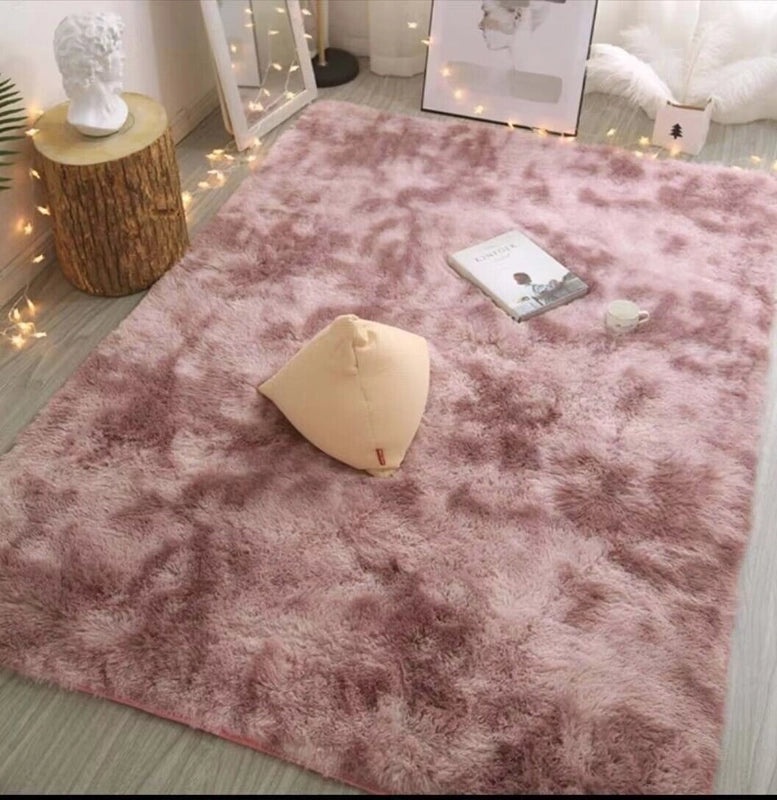 Solid Color Polyester Carpet for Casual Vacation | Home Decor & Artificial Decorations