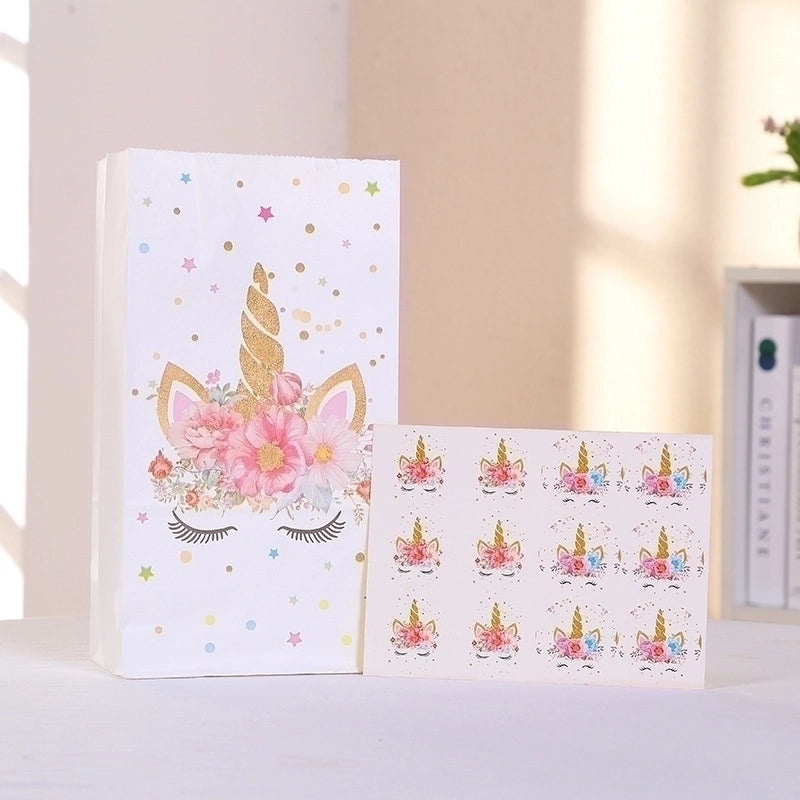 Adorable Paper Gift Bags for Festival Celebrations | Party Supplies