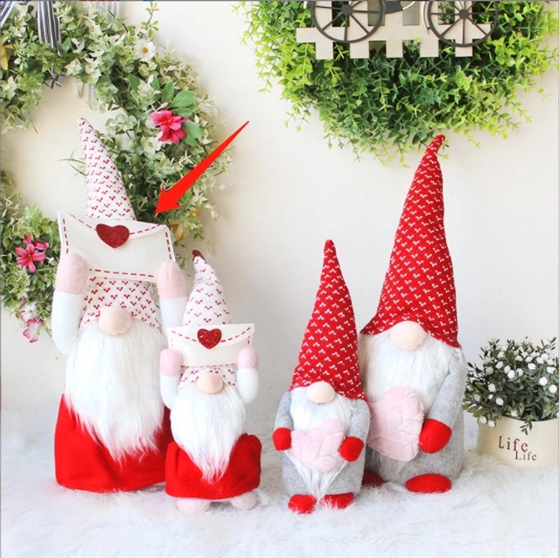 Stylish Faceless Dwarf Rudolph Doll with Heart Pattern | Holiday Home Decorations