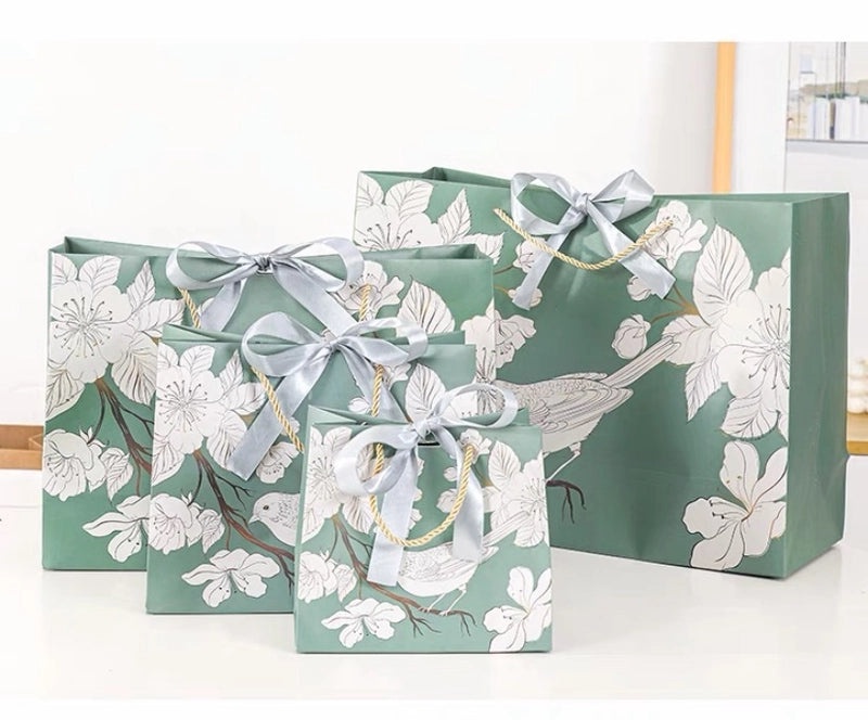 Vintage Floral Bird Handbag Elegant Paper Gift Bag for Cheongsam Cosmetics Packaging|Jewelry Packaging Accessories
