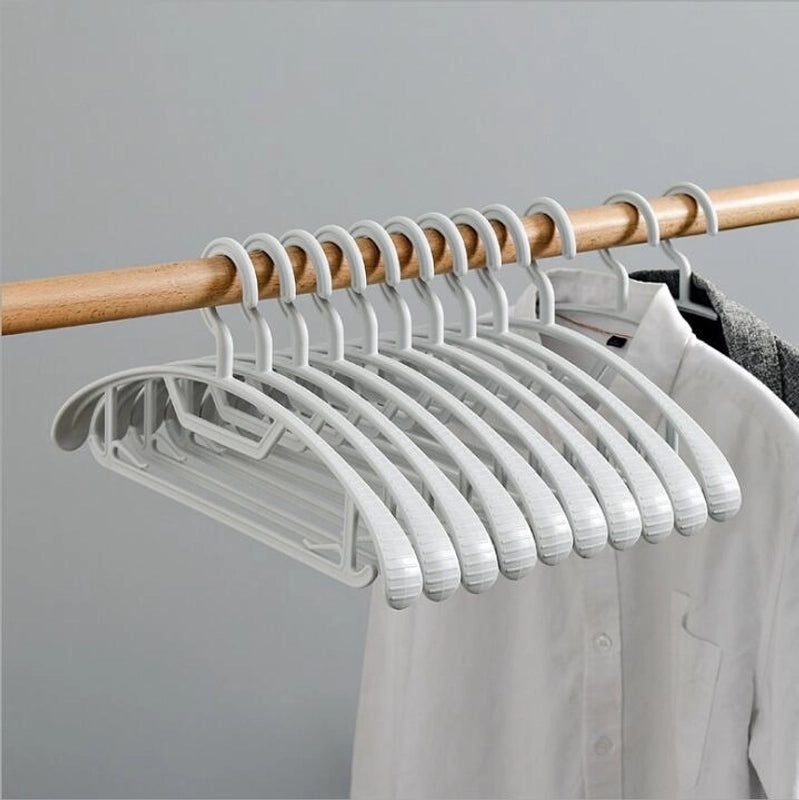 Retractable Plastic Clothes Hanger with Simple Geometric Design|Home & Living/Closet Storage & Organization