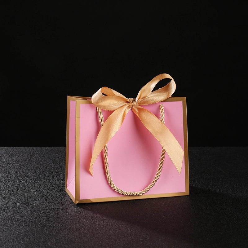 2 White Bow Knot Gift Bags for Wedding Engagement Holiday Party|Gift Bags and Wrapping Accessories