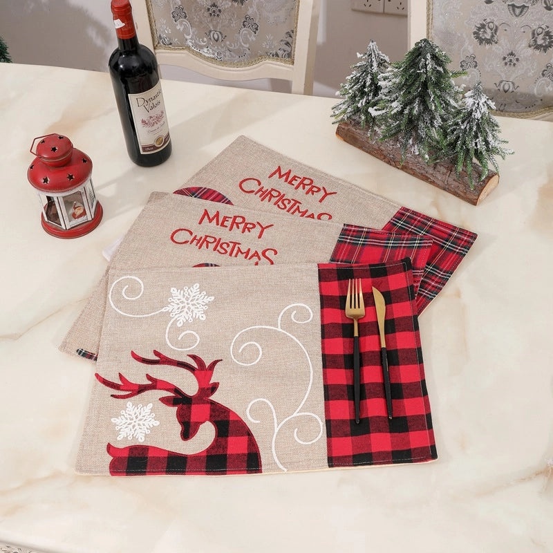 Festive Reindeer Print Cloth Table Mat for Christmas Party|Home Decor & Table Accessories