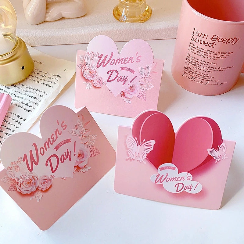 200 Valentine’s Day Heart-Shaped Paper Greeting Cards for Invitations | Party Supplies