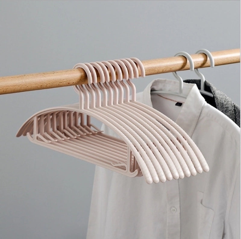 Retractable Plastic Clothes Hanger with Simple Geometric Design|Home & Living/Closet Storage & Organization
