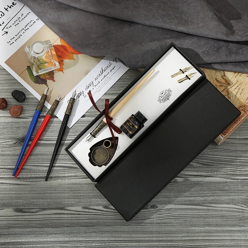 Set of Stainless Steel Fountain Pens with Feather Design for Students|Writing Instruments