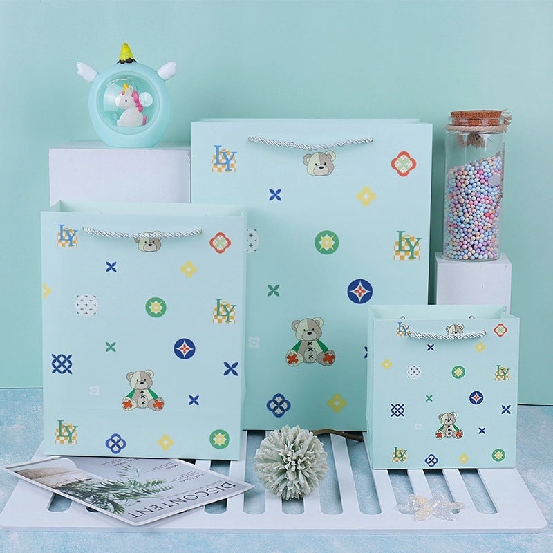 Fashion Bear White Cardboard Gift Bag 210g Daily Use 1 Piece|Gift Bags & Wrapping Supplies