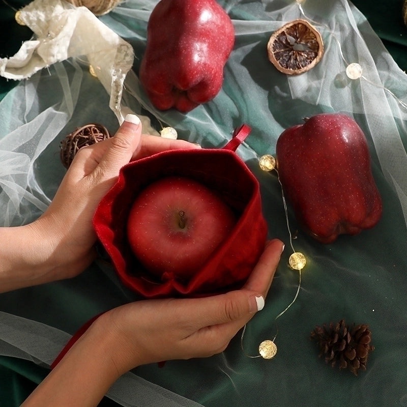 Christmas Letter Print Party Gift Bags | Holiday Party Supplies