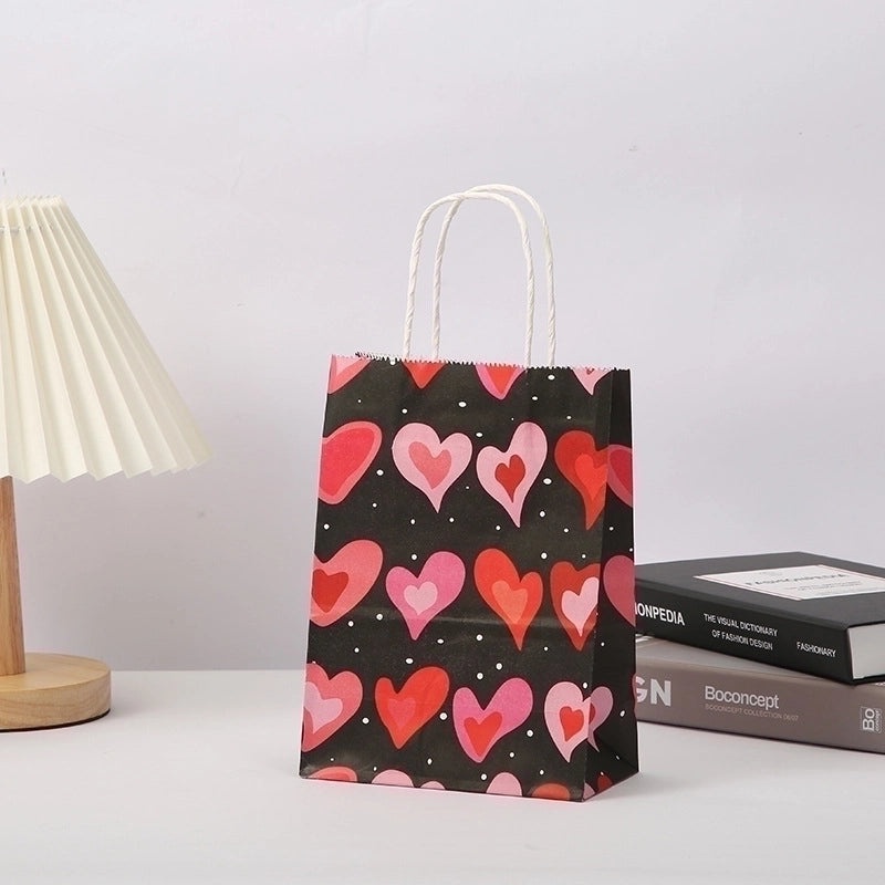 Minimalist Heart-Shaped Kraft Paper Gift Bag for Birthday | Gift Bags