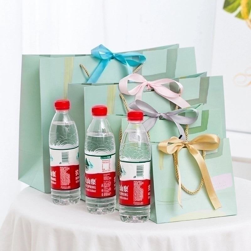 Gift Bags for Clothing and Shopping | Packaging & Gift Wrapping Supplies