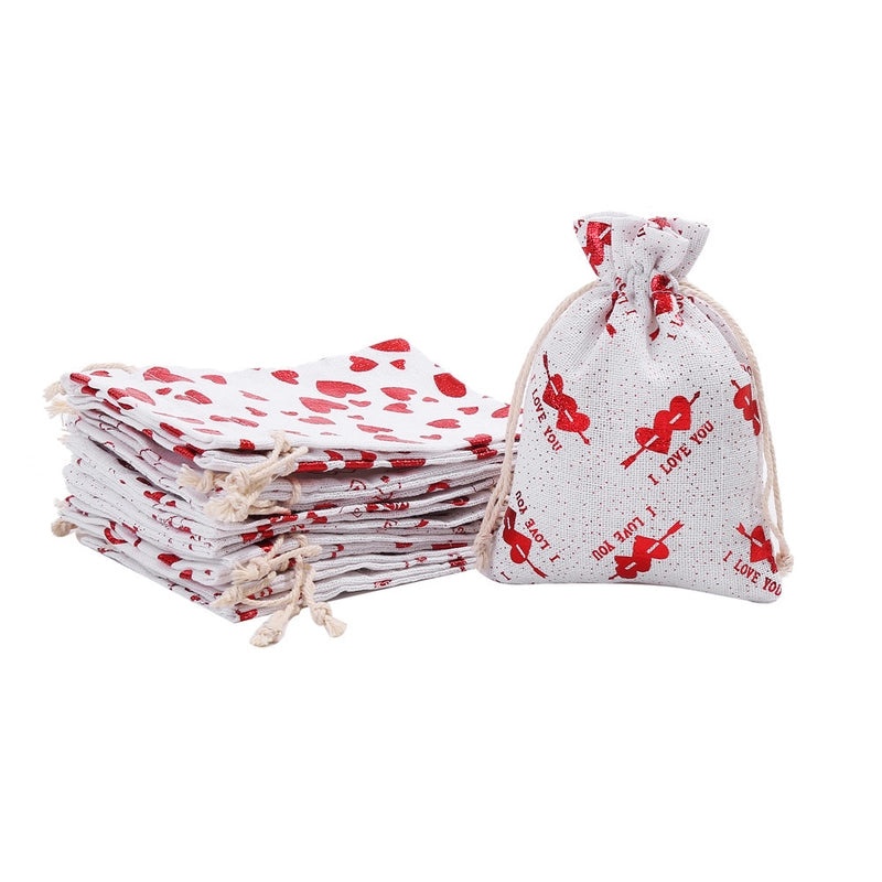 Minimalist Heart-Shaped Fabric Accessory for Everyday Wear|Jewelry & Accessories