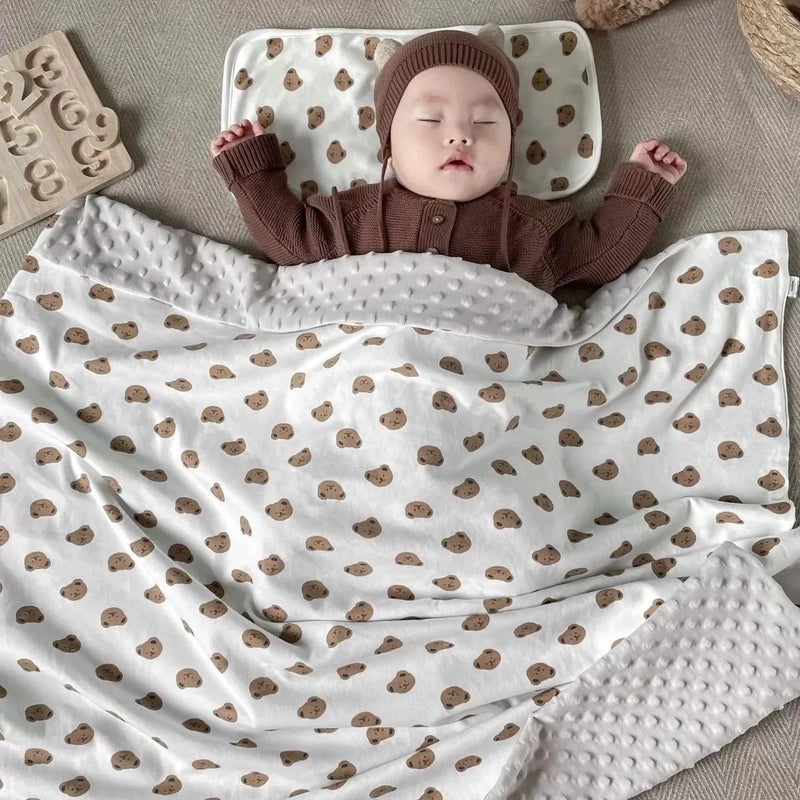 Cozy Bear-Themed Cotton Blanket for Adults and Kids|Home Textiles and Bedding