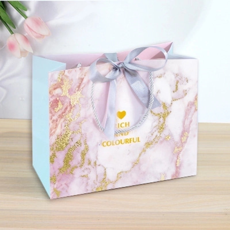 Gradient Letter Heart-Shaped Paper Gift Bags for Holiday Party Banquets|Party Supplies