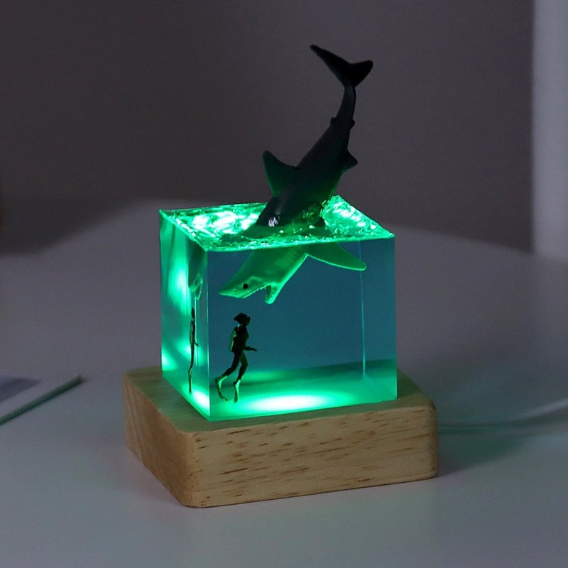 Minimalist Whale Resin LED Night Light for Daily Holiday Decor|Home Decor & Lighting