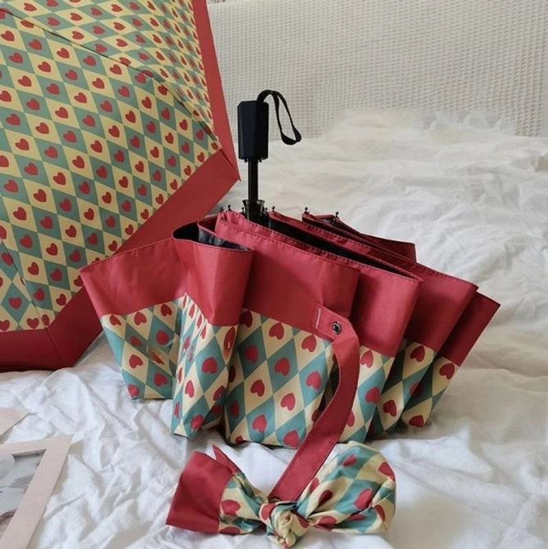 Vintage Heart-Shaped Steel Frame Umbrella for Rain Protection|Accessories and Rain Gear