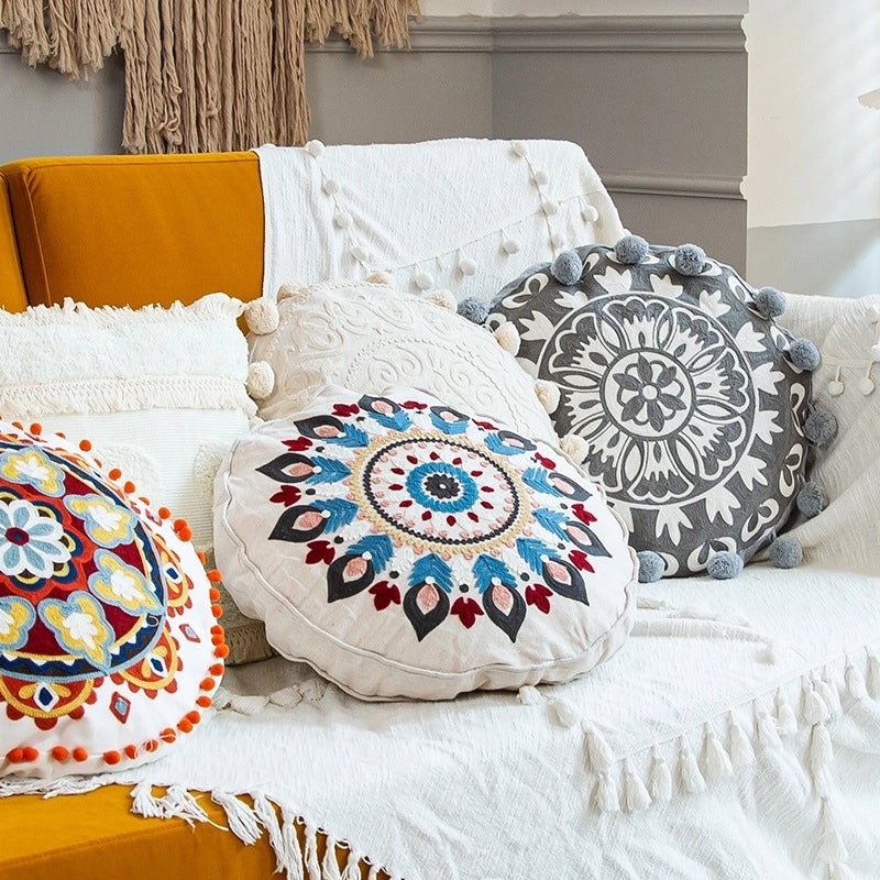 Trendy Geometric Cotton Pillow Covers for Home Decor|Home Textiles and Bedding
