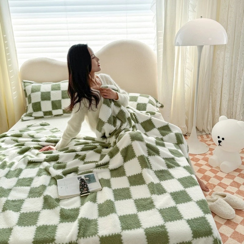 Elegant Casual Flannel Throw Blanket with Glam Lattice Pattern | Home Decor & Throw Blankets