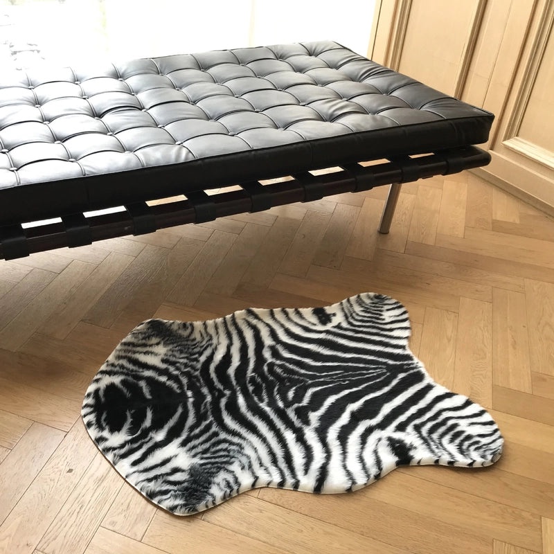 Fish-Shaped Zebra Print Floor Mat for Bay Window Living Room Balcony Animal Pattern Carpet|Home Decor & Rugs