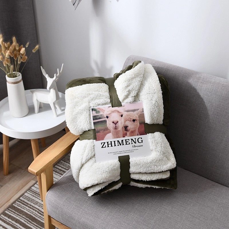 Cozy Retro Polyester Throw Blanket in Solid Color|Home Decor & Bedding