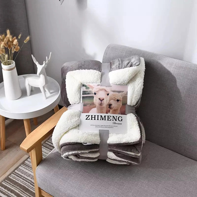 Cozy Retro Polyester Throw Blanket in Solid Color|Home Decor & Bedding