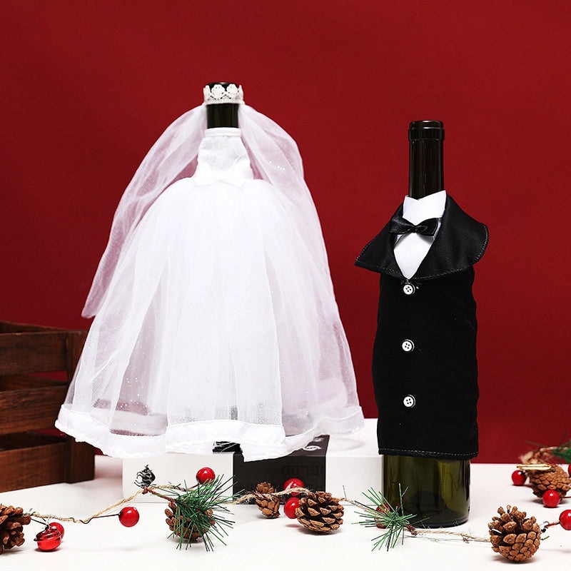 Christmas Red Wine Bottle Decor Set with White Yarn Dress for Wedding Restaurant Bar Holiday Home Supplies|Home Decor