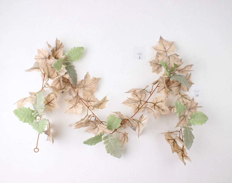 Festive Christmas Nonwoven Party Decorations|Holiday Party Supplies