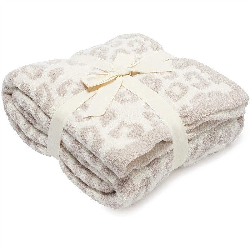 Leopard Print Polyester Throw Blanket for Couch and Sofa | Home Decor & Bedding