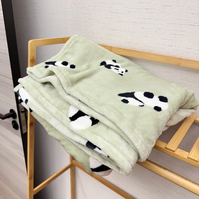 Cozy Cartoon Crayon Plush Flannel Blanket for Autumn Winter | Home & Living Bedding
