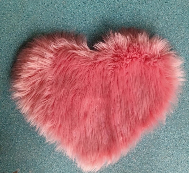 Heart Shape Solid Color Acrylic Carpet for Casual Home Decor|Home Decor & Flooring