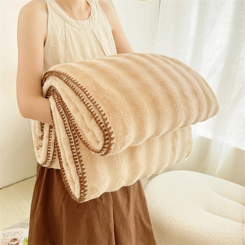 Cozy Solid Color Polyester Throw Blanket for Couch and Sofa Decor | Home Textiles & Accessories