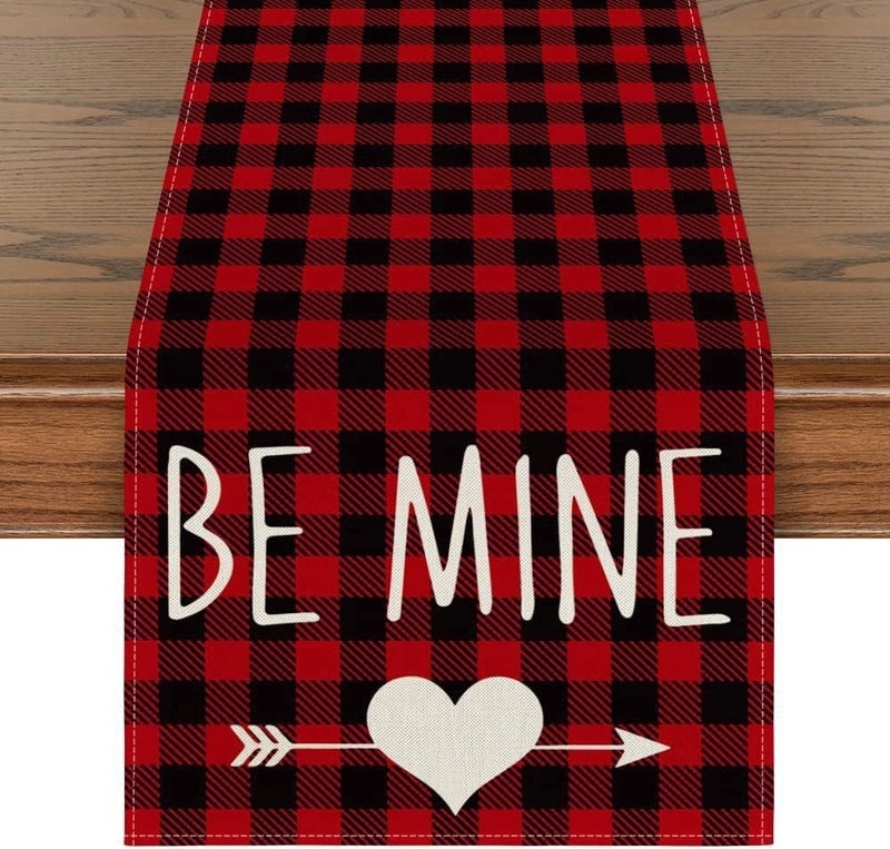 Romantic Heart Shape Rose Linen Table Runner for Valentine’s Day | Home Decor/Table Linens