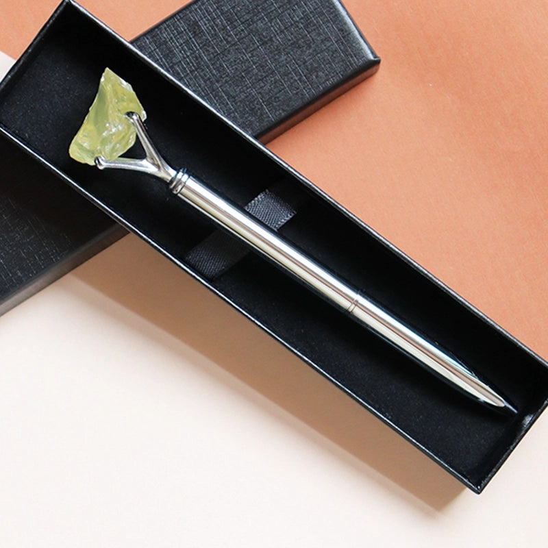 Geometric Crystal Minimalist Pendant Necklace for Casual and Party Wear|Jewelry & Accessories