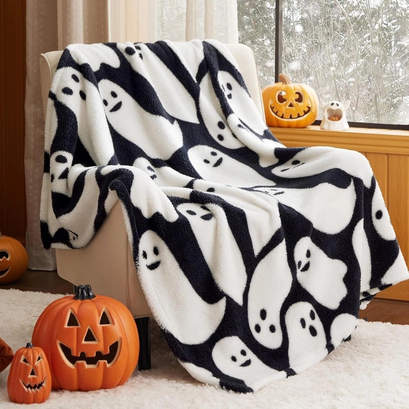 Halloween Bat Pattern Polyester Throw Blanket | Home Decor & Bedding