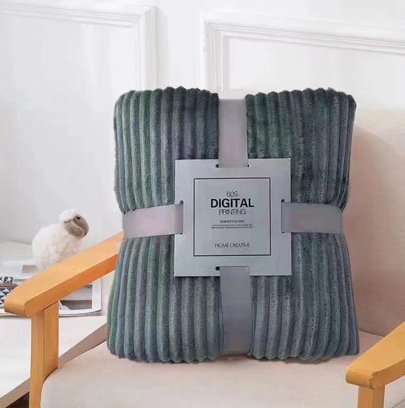 Elegant Solid Color Polyester Bedding for Couch and Sofa | Home Decor & Bedding