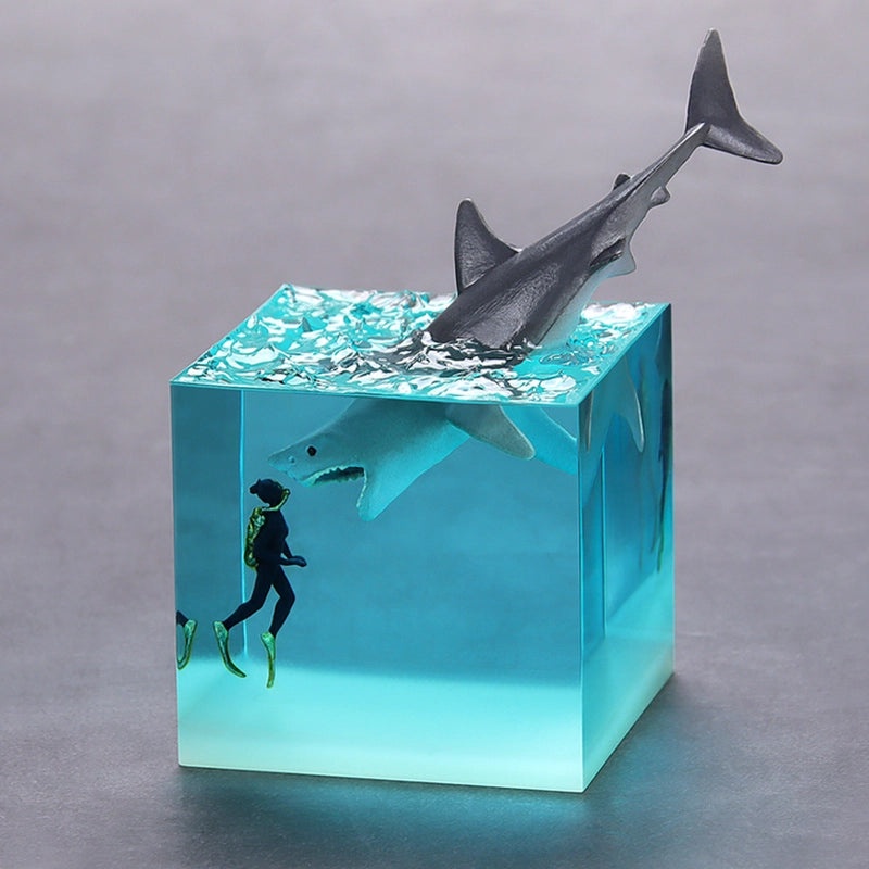 Minimalist Whale Resin LED Night Light for Daily Holiday Decor|Home Decor & Lighting